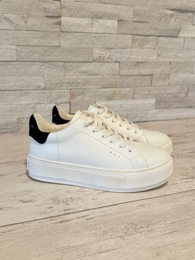 KURT GEIGER Women's Leather Laney Platform White Sneaker Size EU 36 US 5.5-6 New
